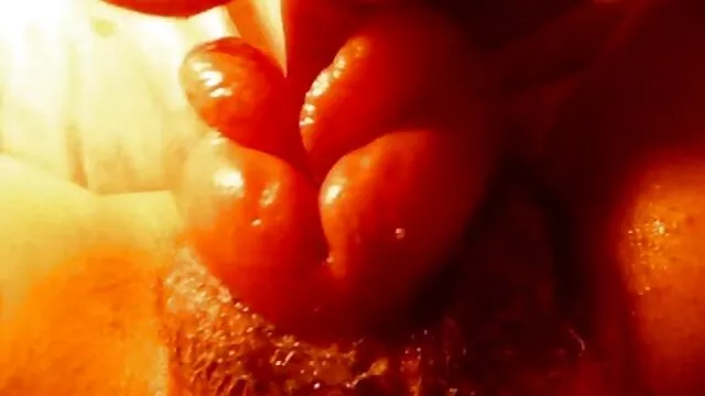 Մուկ ջունգլիներում սեքս տեսանյութեր Առանց Մանգաղ