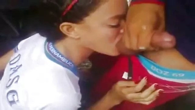 Բերետտա ծիտ պոռնո Ջեյմս-Ստրուկ