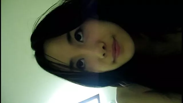 Super աղջիկ դառնում ստրուկ առաջին անգամ առաջ