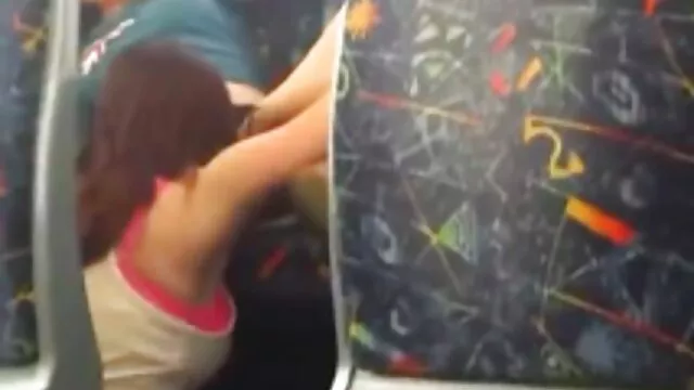 Ծառայի փոքրիկ սեքս ֆիլմ բեռնել կարմիր գլուխը,